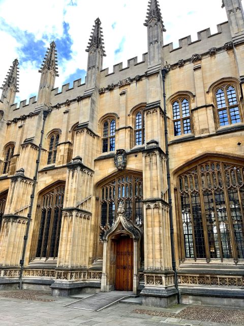 Oxford: City & University Tour With College Entry Included - Exploring Oxfords Colleges and Landmarks