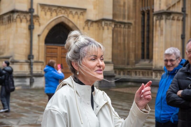 Oxford: City & University Walking Tour With College Entry - Photo Opportunities