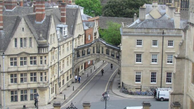 Oxford Cotswold Shakespeare Private Tour Including Tickets - Cotswolds Self-guided Tour