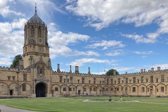 Oxford: Official CS Lewis and JRR Tolkien Walking Tour - Visiting the Eagle & Child