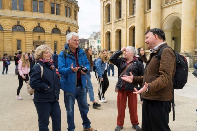 Oxford: Pre-Raphaelite Walking Tour With Exeter College - Getting to Oxford