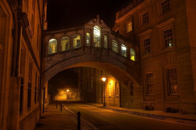 Oxford PRIVATE Pub and City Evening Walking Tour - Tour Details