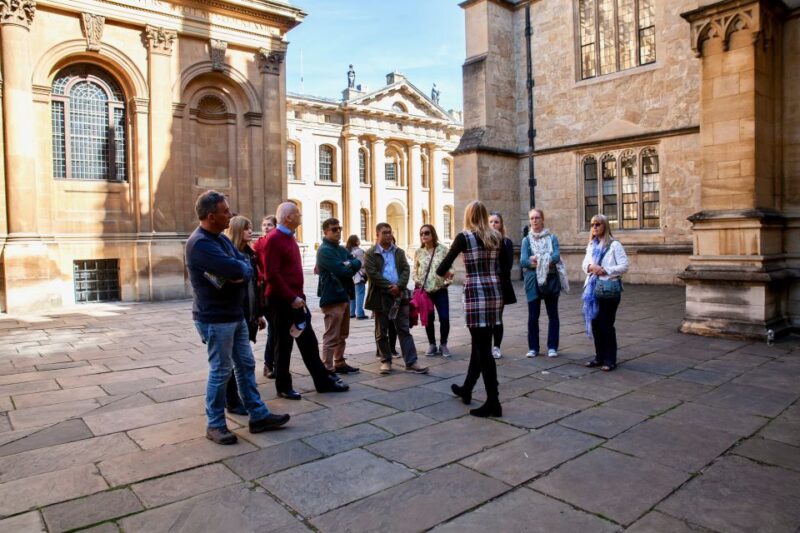 Oxford: Private Walking Tour With University Alumni Guide - Visiting University Colleges