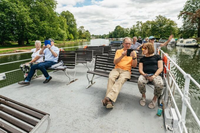Oxford: River Thames Sightseeing Cruise - About the Tour Guide