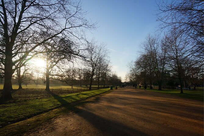 Oxford Scavenger Hunt and Highlights Self-Guided Tour - Key Points