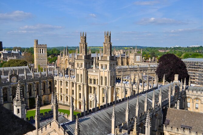 Oxford Scavenger Hunt and Highlights Self-Guided Tour - Getting to the Meeting Point