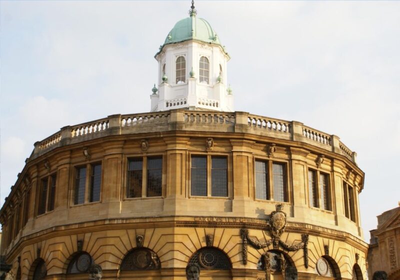 Oxford Scavenger Hunt and Sights Self-Guided Tour - Puzzles and Challenges