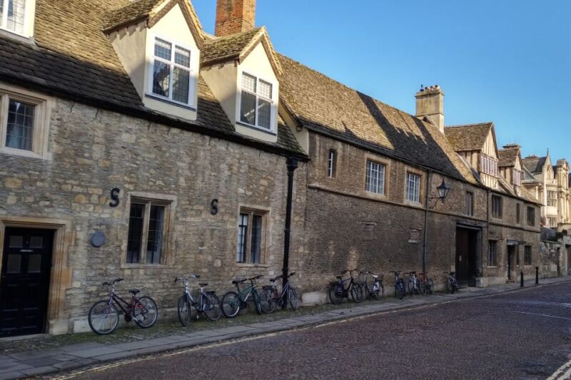 Oxford: Self-Guided City Sightseeing Treasure Hunt - Exploring Oxfords Landmarks and Hidden Gems
