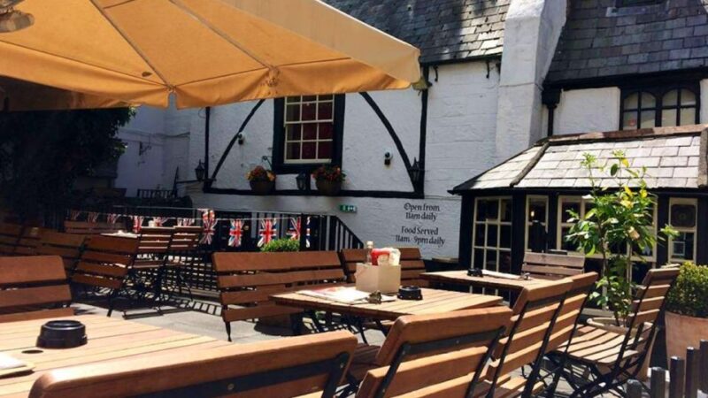 Oxford: Self Guided City Walk and Interactive Treasure Hunt - Discovering Hidden Gems