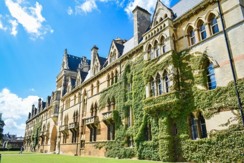 Oxford: Self-Guided Highlights Walking Tour With Mobile App - In-App Navigation Map