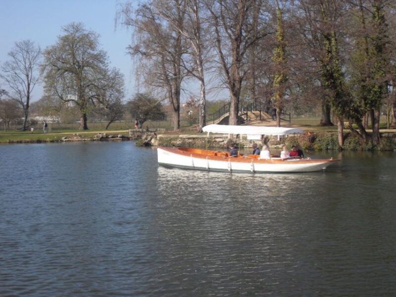 Oxford: Sightseeing Boat Cruise With Prosecco - Included Refreshment