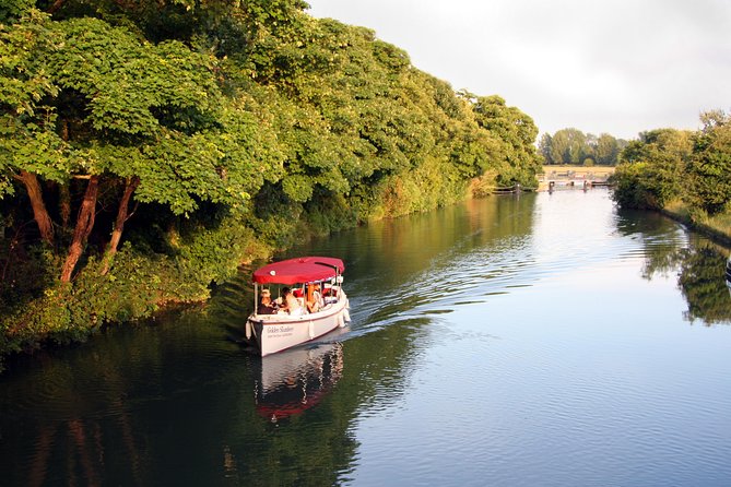 Oxford Sightseeing River Cruise Along The University Regatta Course - Accessibility and Restrictions