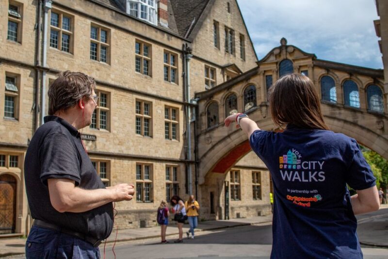 Oxford: Stepping Through Oxford Walking Tour - Iconic Oxford University