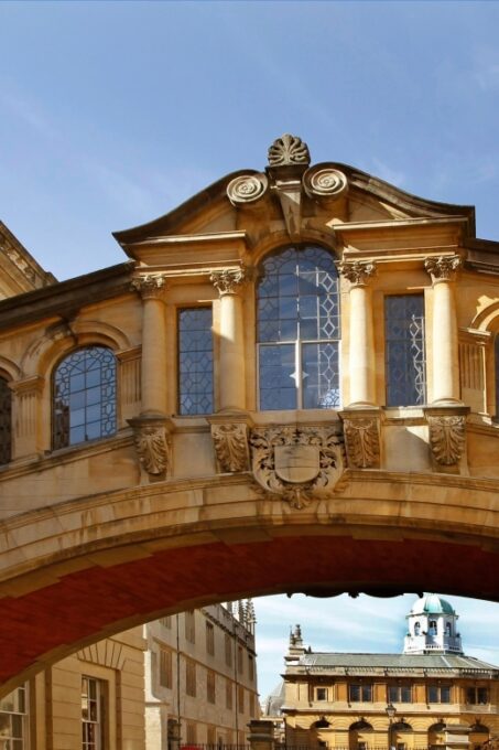 Oxford Top 10 City Highlights - Punting on the Cherwell