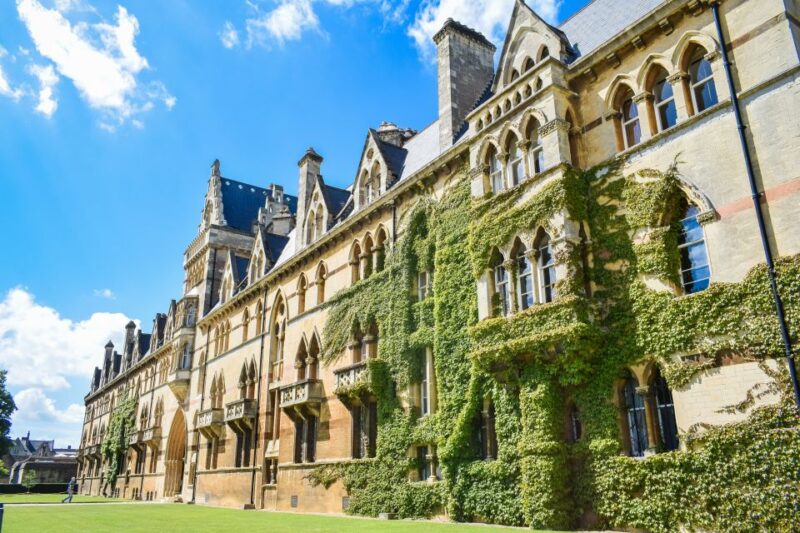 Oxford: Town & Gown Walking Tour - Bodleian Library