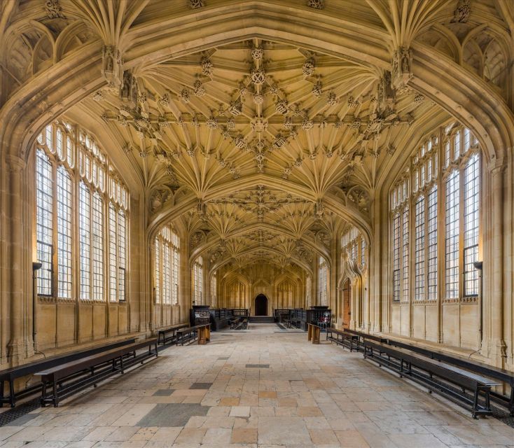 Oxford: University and City Walking Tour With Alumni Guide - Towns Captivating History