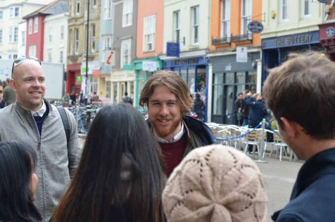 Oxford: University and City Walking Tour With Alumni Guide - Famous Figures Highlighted