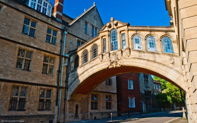 Oxford: University and City Walking Tour With Alumni Guide - Recap
