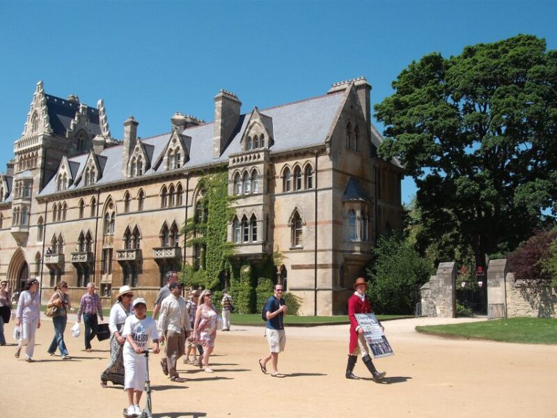 Oxford University: Guided Small Group Walking Tour - Whats Included