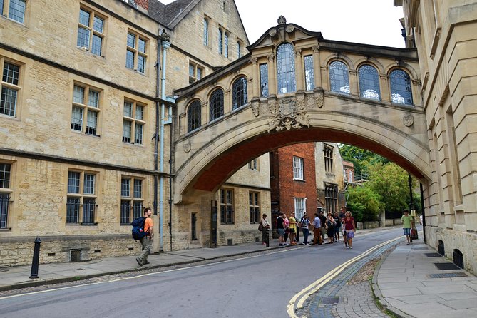 Oxford University Walking Tour in Spanish - Booking Information