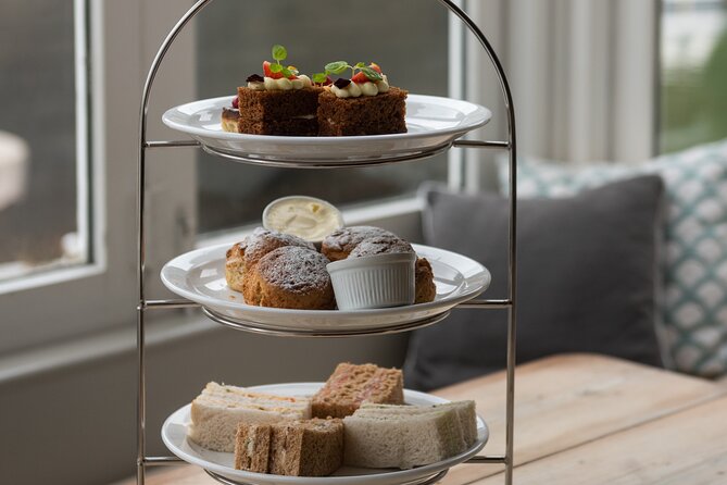 Oxford University Walking Tour With Afternoon Tea - Accessibility Considerations