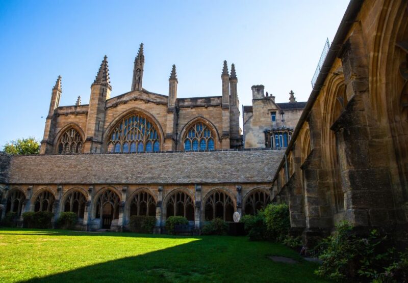 Oxford: University Walking Tour With Christ Church Visit - Iconic Sites of Oxford