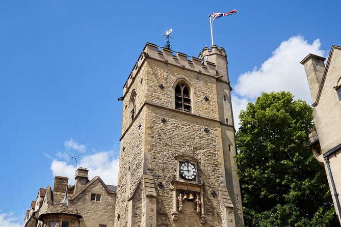 Oxford's Architectural Gems: A Historic Walk - Exploring New Colleges Campus