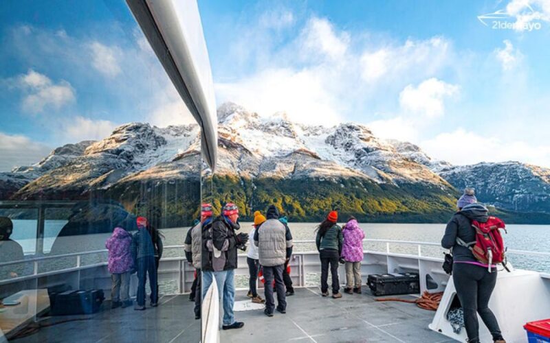 P. Natales: Balmaceda & Serrano Glaciers With Lunch & Whisky - Essentials