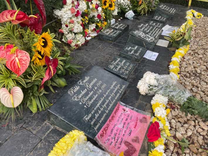 Pablo and the Drug Trafficking World - Escobars Impact on Colombia