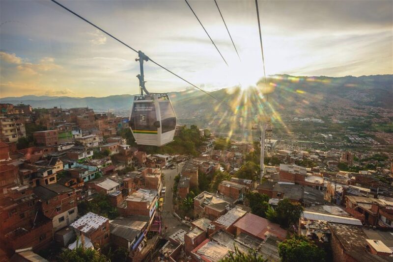 Pablo, Comuna 13 & Cable Car Express Tour - Pricing and Duration