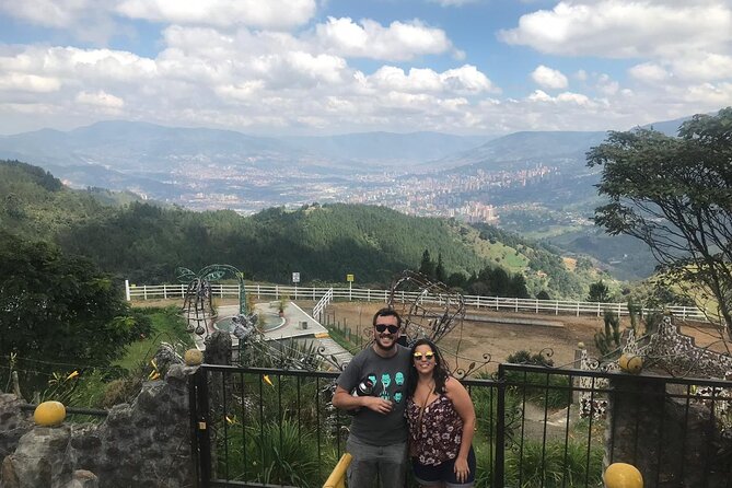 Pablo Escobar Historic Tour and Cable Car - Tour Highlights