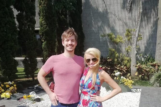 Pablo Escobar Private Group Tour Including La Catedral Jail in Medellin - Visiting Significant Escobar Sites