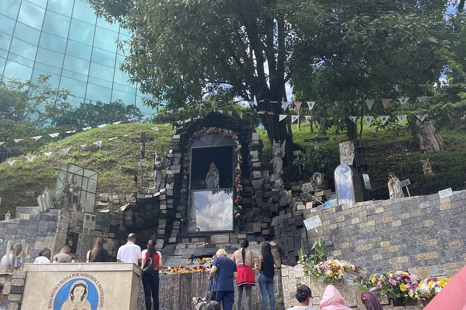 Pablo Escobar Shared Tour of Medellin - Inclusions and Exclusions