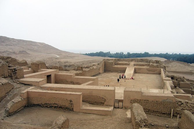 Pachacamac Temple & Pedro De Osma Museum Lima Private Tour - Admiring the Stunning Architectural Masterpieces