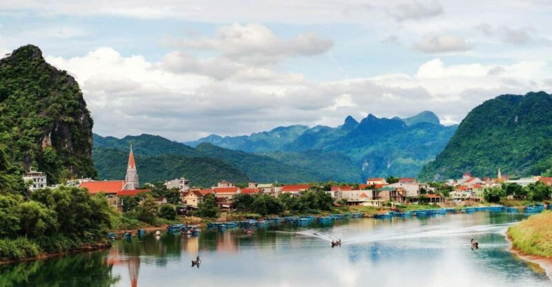 PACKAGE PHONG NHA 2 DAY 1 NIGHT (GROUP TOUR) FROM DONG HOI - Day 1 Morning