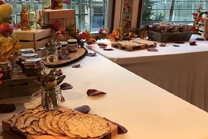 Packaged Cruise on Canal St Martin & Seine River - Customer Feedback