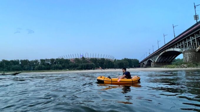 Packrafting Kayaking Guided Tour Vistula River Warsaw Poland - Equipment and Safety Precautions
