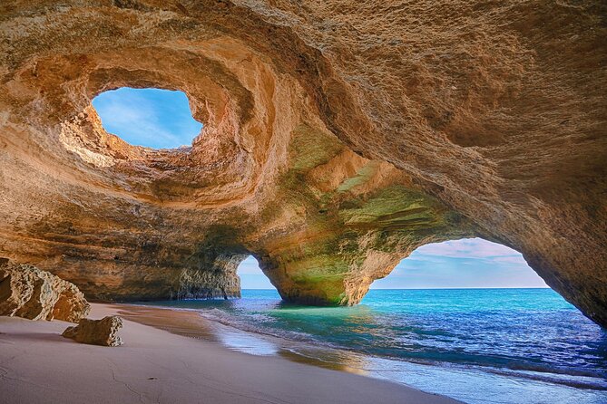 Paddleboarding Adventure at Benagil Caves - Key Points