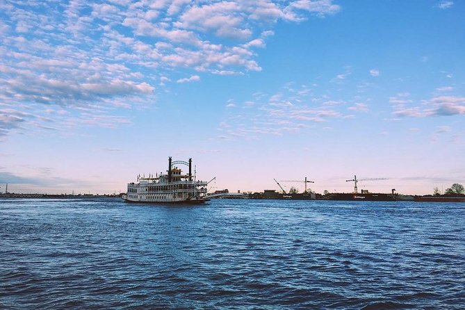 Paddlewheeler Creole Queen Jazz Dinner Cruise in New Orleans - Parking and Transportation Options