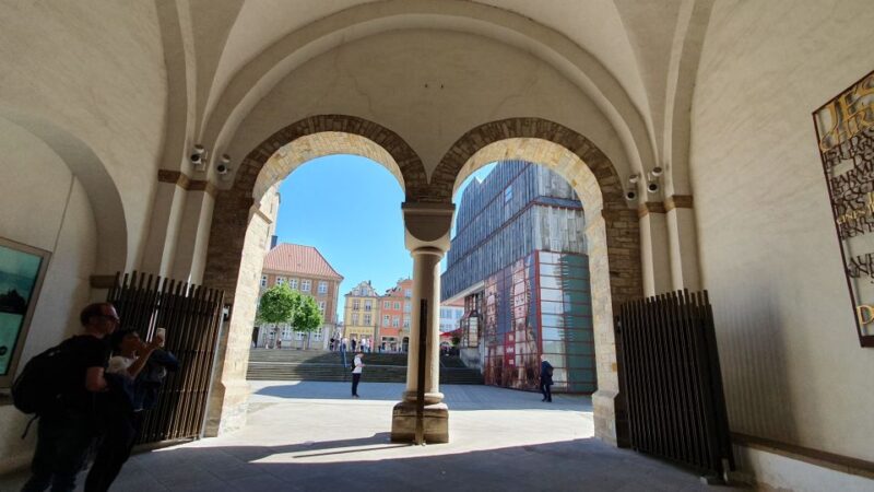 Paderborn: Old Town Highlights Self-guided Tour - Tour Access Requirements