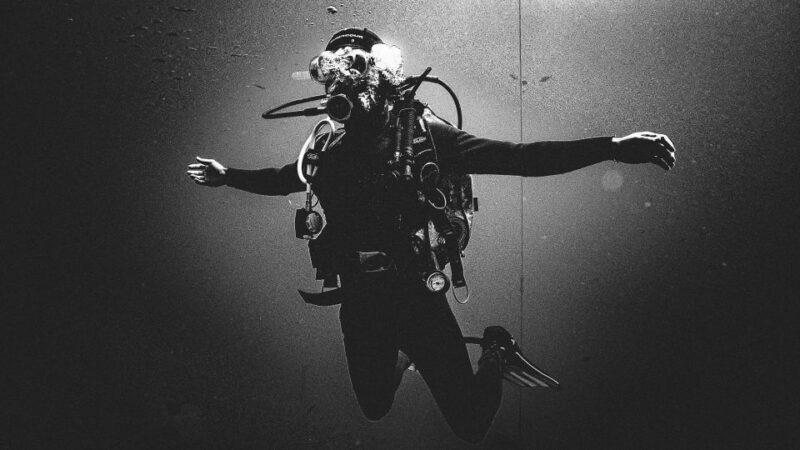 PADI Open Water Course in 3 Days - Instruction Languages Offered