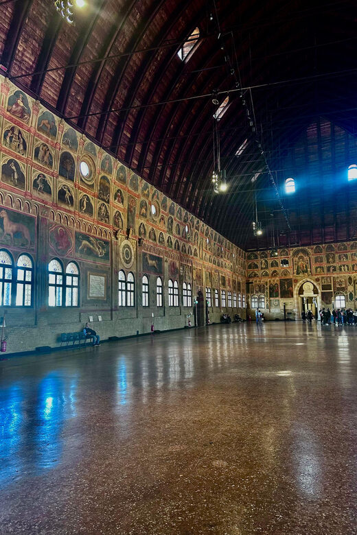 Padua: Guided Walking Tour With an Art Historian - Key Points