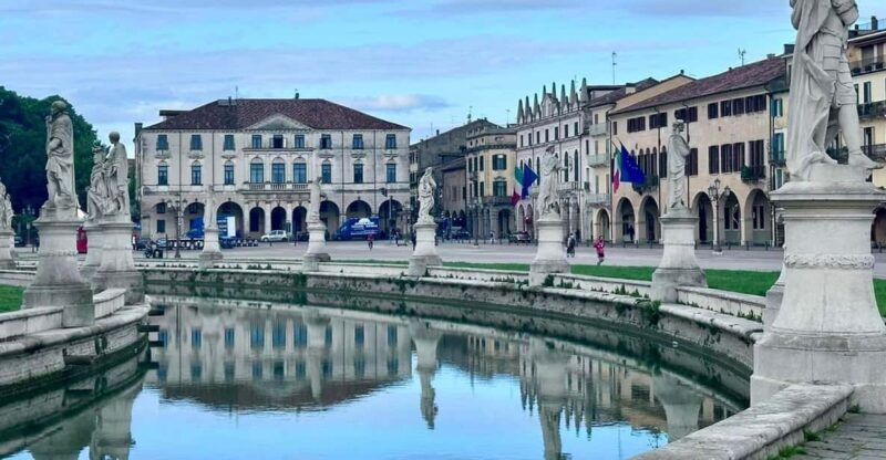 Padua: Guided Walking Tour With an Art Historian - Dress Code and Conduct