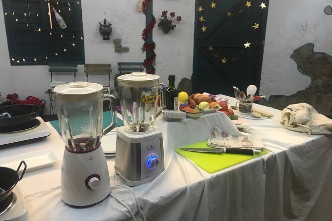 Paella and Salmorejo 2-Hour Cooking Class in Córdoba - Accessibility and Inclusions
