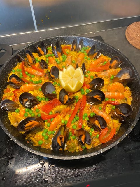 Paella Cooking Class Málaga Andalucía Spain - Cooking Methods