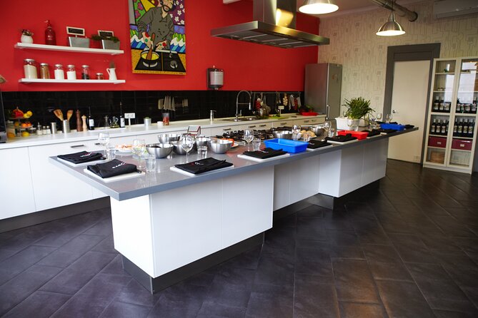 Paella Cooking Class Overviewing Las Ramblas - Paella and Rioja Wines