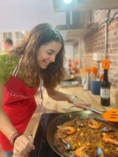 Paella Cooking Class With Sangria in Bilbao - Paella and Sangria Menu