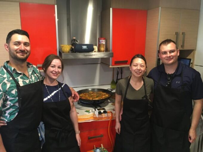 Paella Cooking Experience Near the Center of Valencia - Duration and Schedule