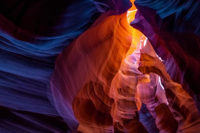 Page: Lower Antelope Canyon Prime-Time Guided Tour - Canyons Majestic Beauty