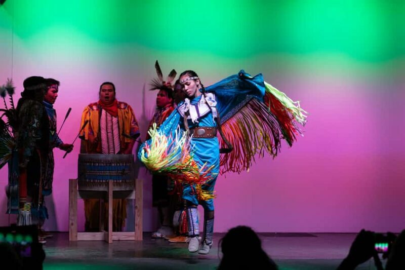 Page: Native American Dinner and Dance Show - Key Points